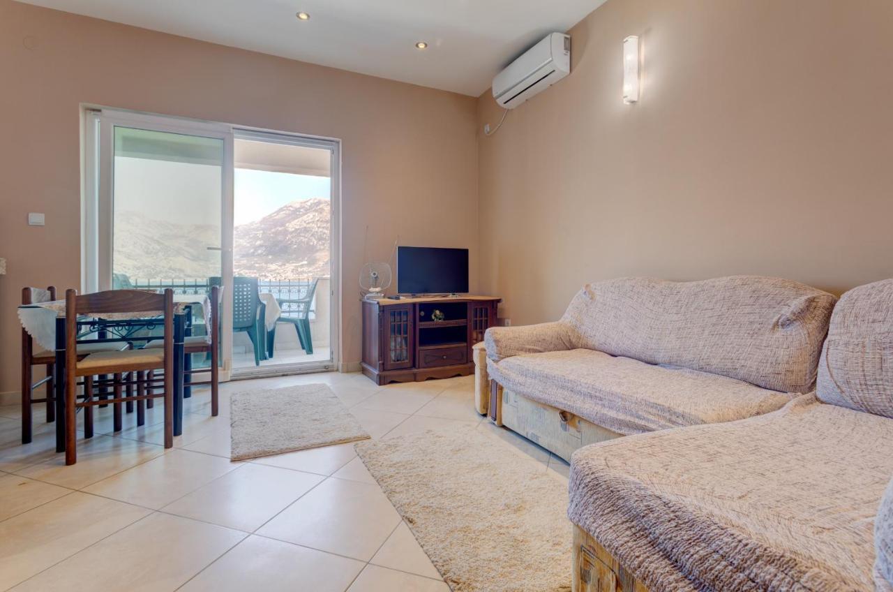 La Castagna Apartments โกตอร์ ภายนอก รูปภาพ