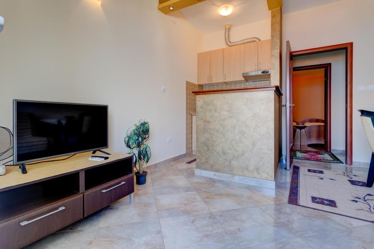 La Castagna Apartments โกตอร์ ภายนอก รูปภาพ